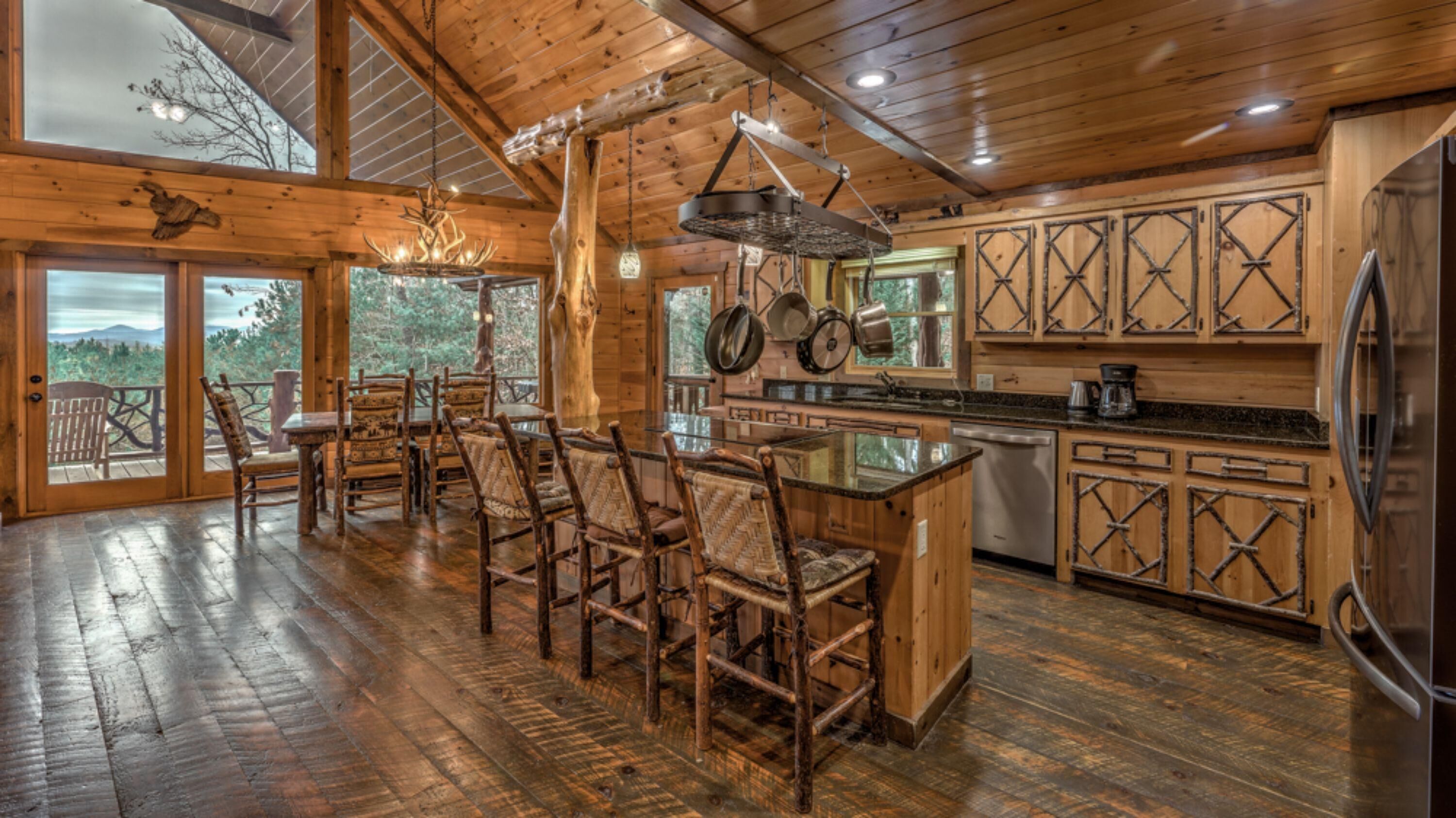 House, 3 Bedrooms, Mountain View | Private kitchen