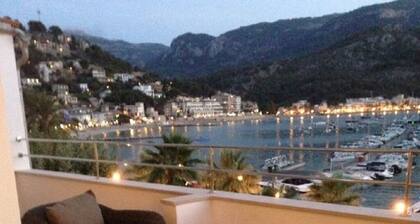 Spacious apartment with large terrace and summer kitchen