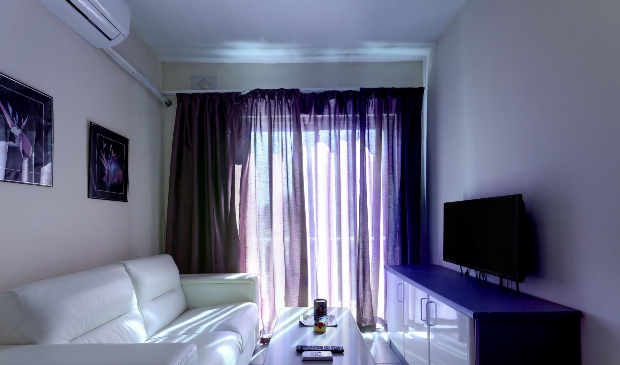 Seaside 2 Bedroom Apt w Side Sea Views - New