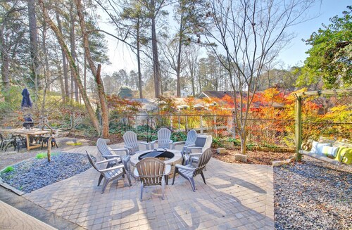 3 Miles to Braves + Pickleball + Fire pit + EV charger