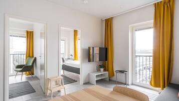 Standard-huoneisto, 3 makuuhuonetta | 1 makuuhuone, työpöytä, pimennysverhot, äänieristys