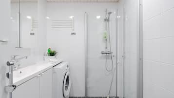 Standard Apartment, 1 Bedroom | Bathroom | Shower, free toiletries, bidet, towels