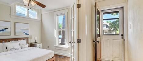 2 slaapkamers, een strijkplank/strijkijzer, wifi, beddengoed