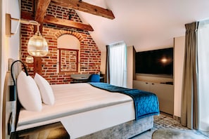 Habitación Premium | Ropa de cama de alta calidad y caja de seguridad en la habitación 