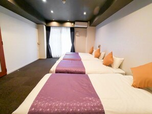 1 bedroom, desk, free WiFi, bed sheets - Deluxe Apartment  - Deluxe Apartment / Osaka Ōsaka (Osaka)