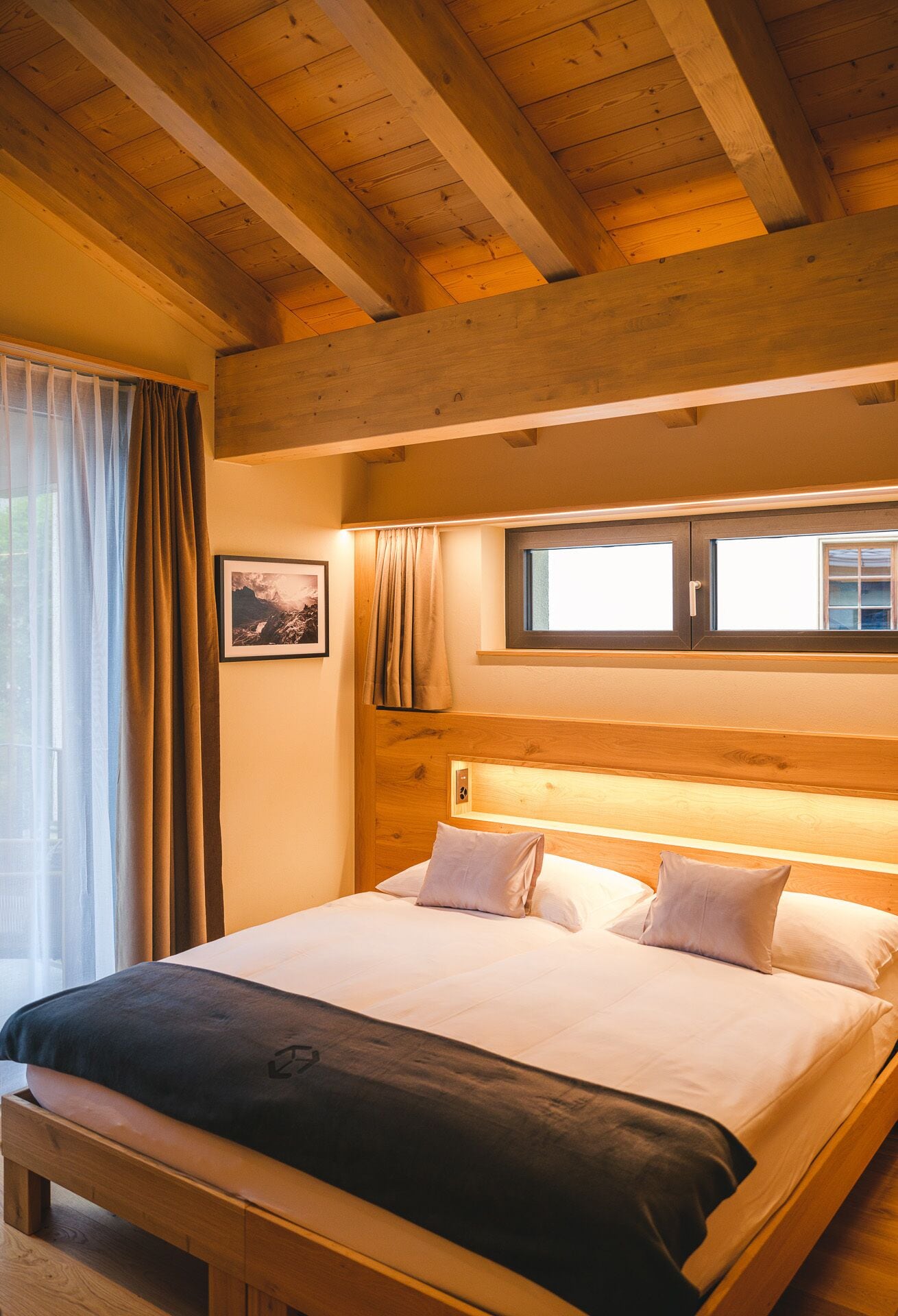 gallery double or twin room | hypo-allergenic bedding, in-room safe, soundproofing, free wifi