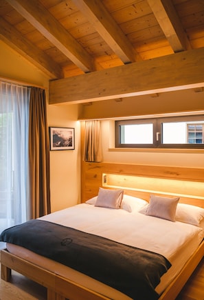 Gallery Double or Twin Room | Hypo-allergenic bedding, in-room safe, soundproofing, free WiFi - Hotel Tannenhof (Zermatt)