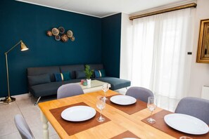 ลักซ์ชัวรี่อพาร์ทเมนท์ | บริเวณนั่งเล่น