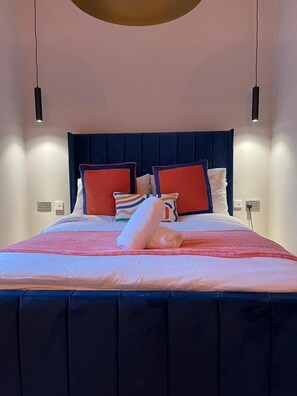 1 habitación, tabla de planchar con plancha, wifi y ropa de cama 
