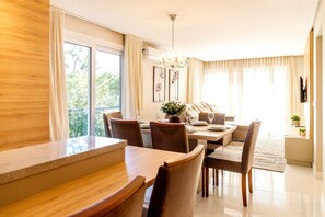 Dining - LOCAR-IN GRAMADO- HOLLYWOOD (Gramado)