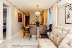 다이닝