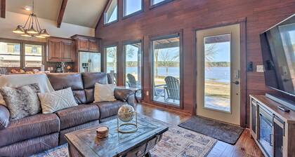 Fire Pit & Grill: Pet-Friendly Shelby Home!