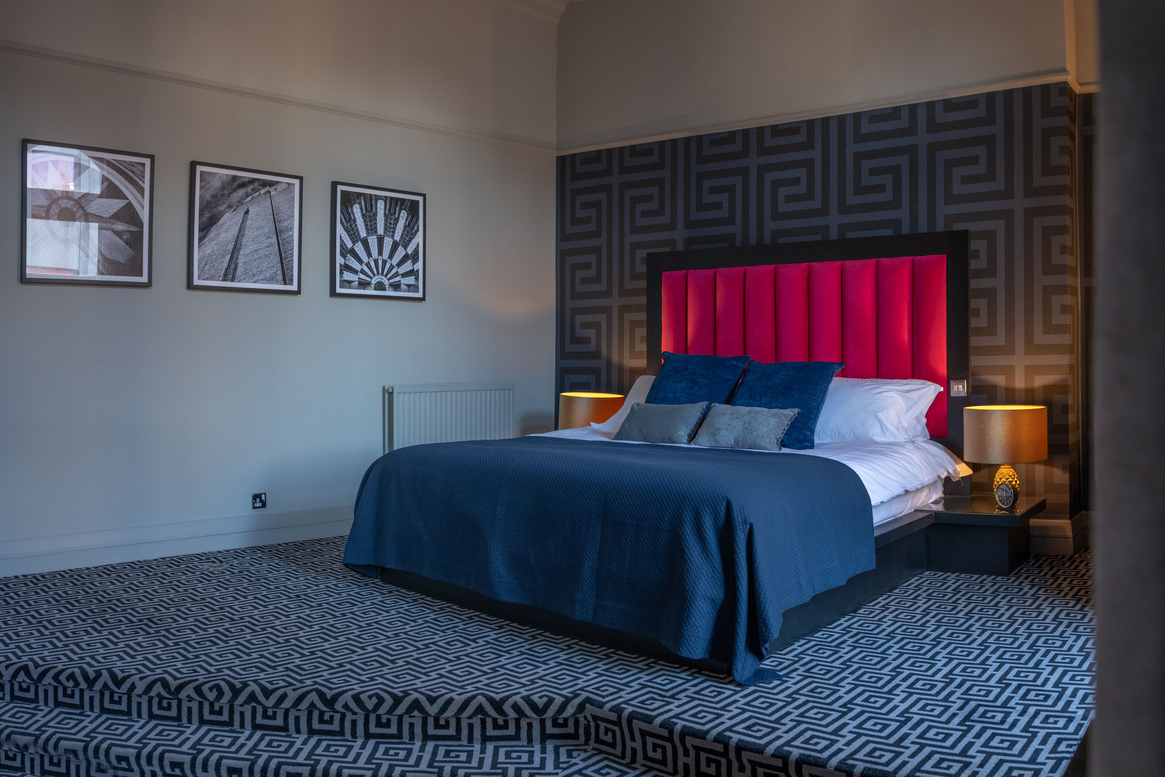 executive suite, 1 king bed | select comfort beds, minibar, desk, laptop workspace