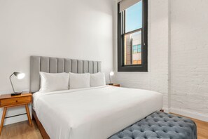 1 bedroom, travel crib, internet