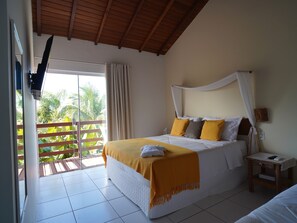 Suite | Minibar, in-room safe, individually decorated, individually furnished - Hotel Liberdade (Búzios)