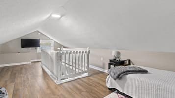 4 Schlafzimmer, Bügeleisen/Bügelbrett, WLAN, Bettwäsche