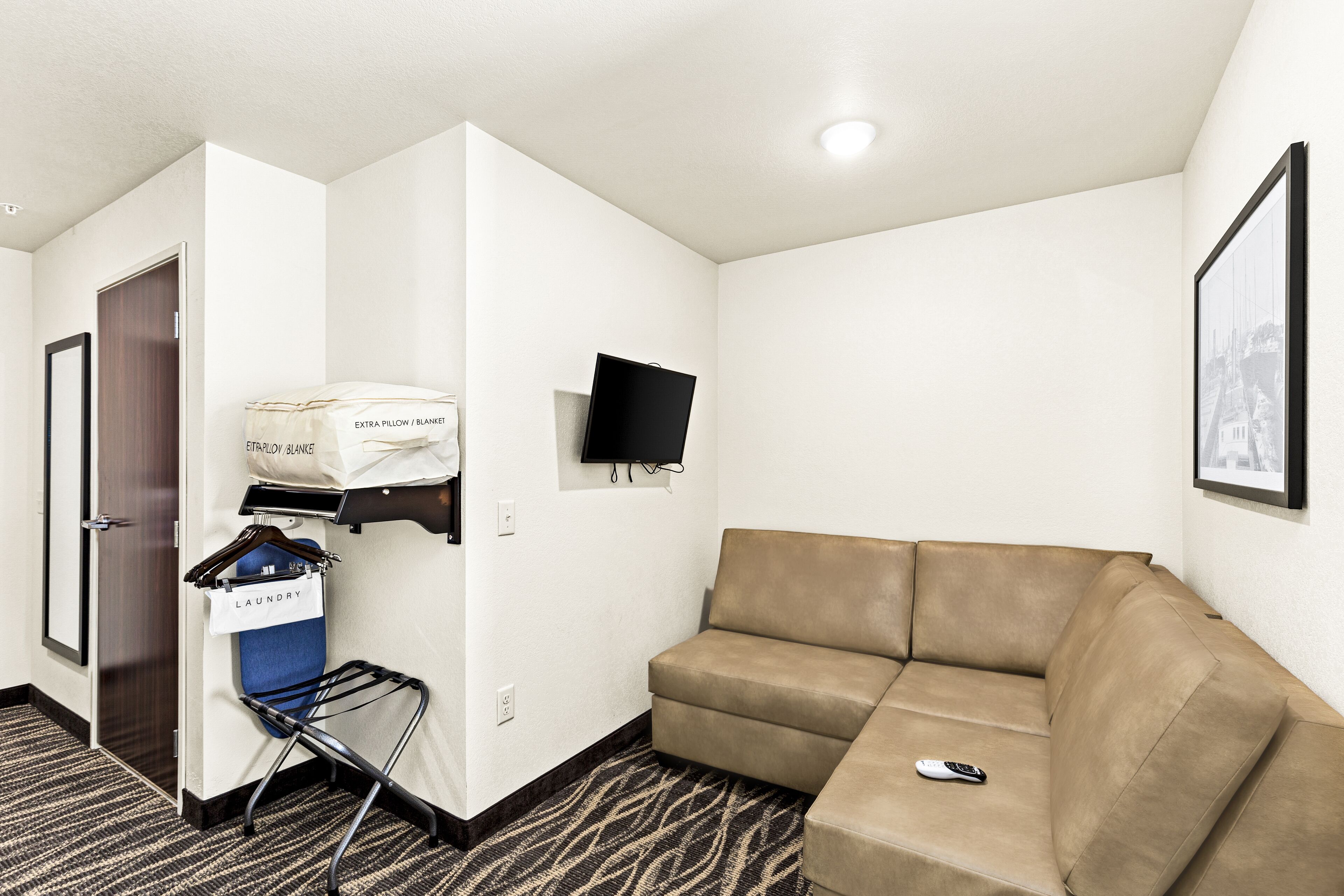 studio, multiple beds, accessible, non smoking | 1 bedroom, pillow-top beds, desk, laptop workspace