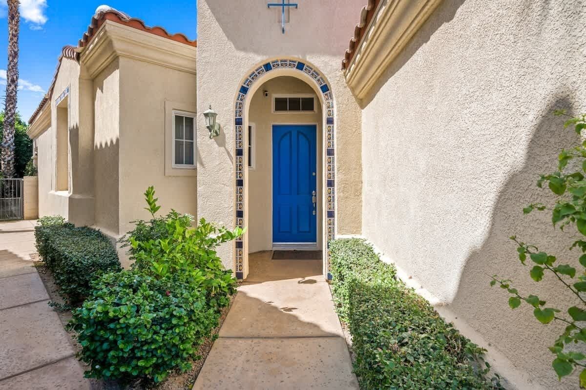 Lovely private unit!