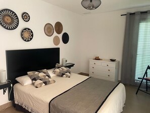 2 Schlafzimmer, Bügeleisen/Bügelbrett, Reisekinderbett, kostenloses WLAN