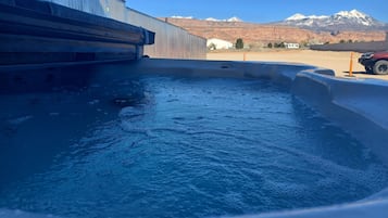 室外 SPA 浴缸