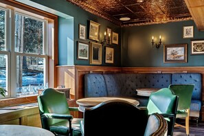 Bar (en el alojamiento)