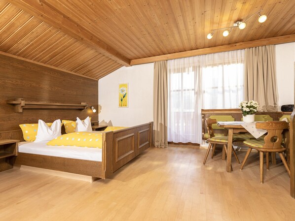 1 bedroom, free WiFi, bed sheets