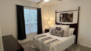 3 bedrooms, iron/ironing board, free WiFi, bed sheets - Fabulous 3 bedroom/2 bath with attached Garage (Alpharetta)