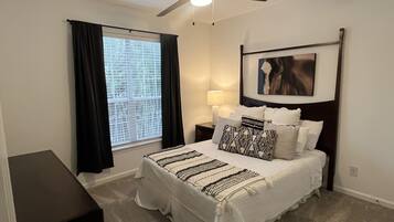 3 多间卧室、熨斗/熨衣板、免费 WiFi、床单