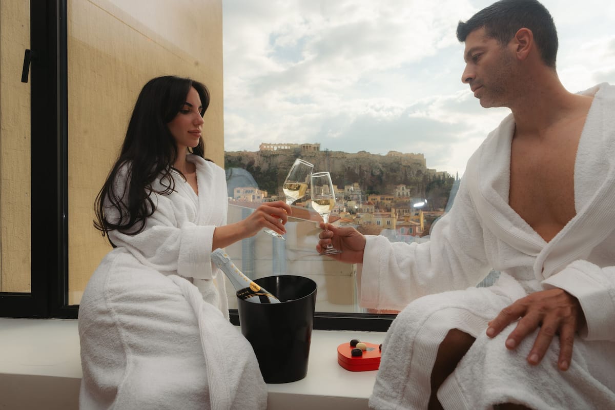 Honeymoon suite with Acropolis View