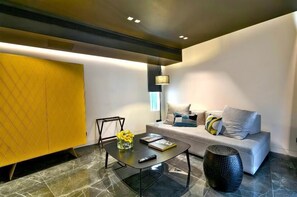 Luxury Studio Suite | In-room safe, individually decorated, individually furnished, desk