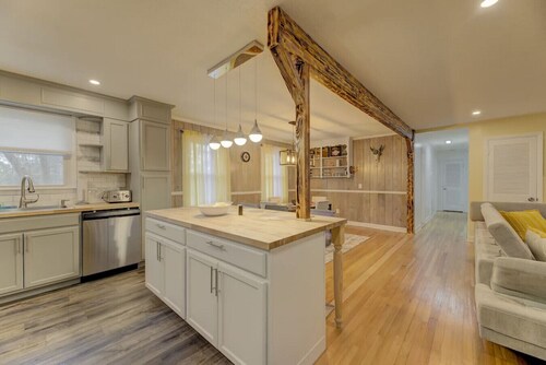 Home Away From Home - 3 BR in Columbia, SC