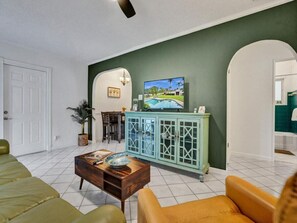 Smart TV, books