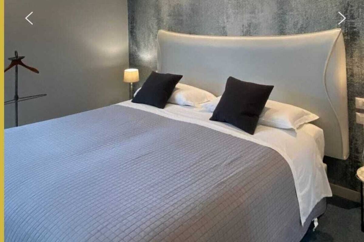 Deluxe Double or Twin Room | In-room safe, desk, travel crib, WiFi (free)