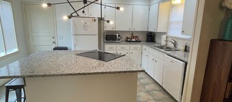 Stunning home in the middle of midtown close to fairgrounds.