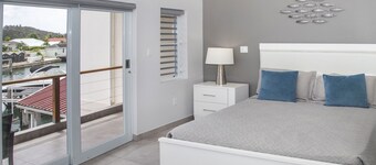 Waterfront Villa 246E South Finger, Jolly Harbour