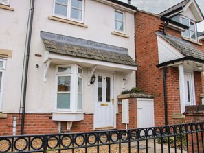 Exterior - Pippin's Place (Shrewsbury)