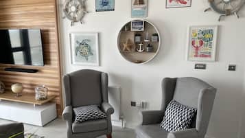 Een smart-tv en een stereo