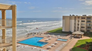 Piscine extérieure, piscine chauffée