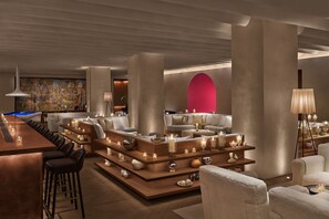 2 間酒吧/酒廊、西班牙小酒館、西班牙小酒館