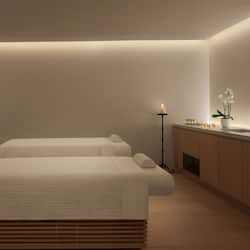 Salas de tratamiento para parejas, un sauna, baño turco