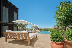 Suíte, 1 quarto, vista para a cidade | Frigobar, cofres nos quartos, berços grátis