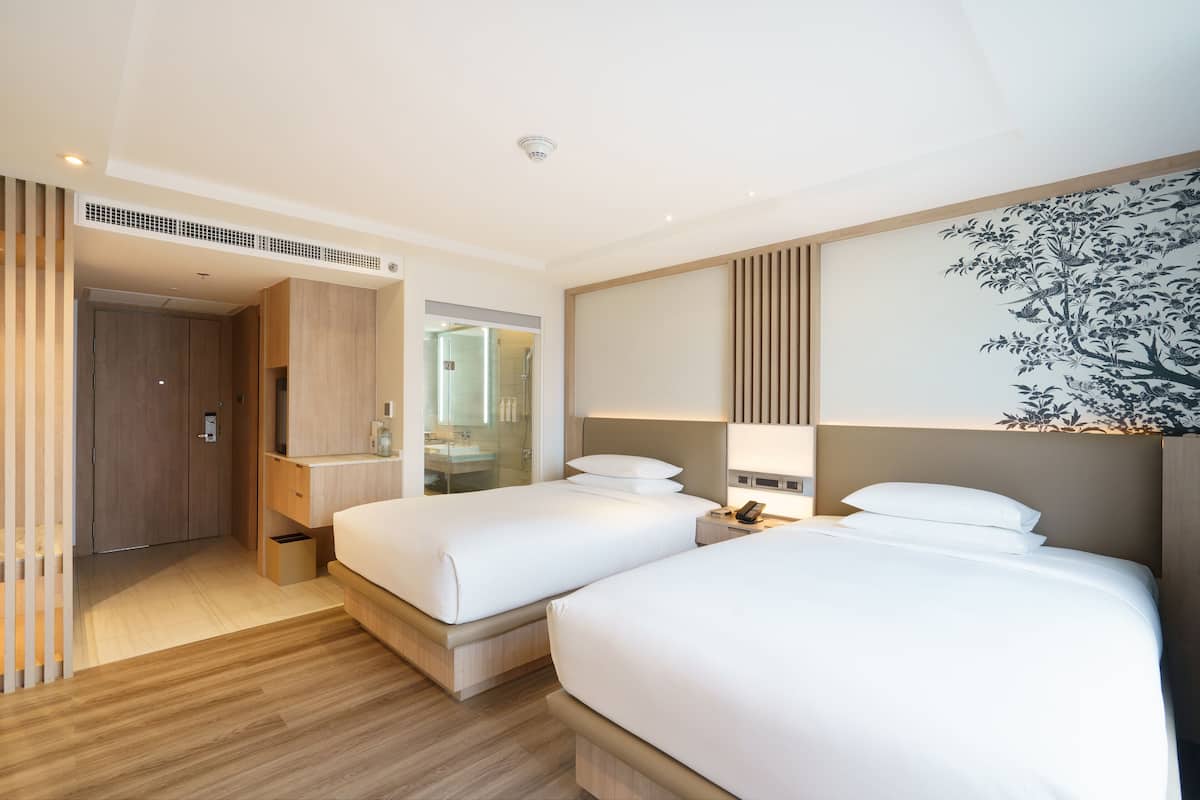 In-room safe, desk, laptop workspace, iron/ironing board