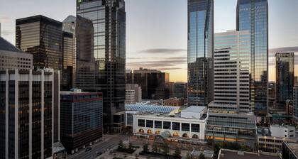 The Dorian, Autograph Collection