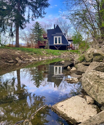 Relaxing, Cozy & Secluded One Loft Bedroom A-Frame w/ Wood Burning Pellet Stove