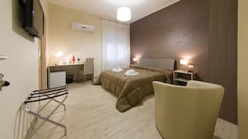 5 slaapkamers, een strijkplank/strijkijzer, wifi