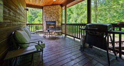 Stonewood Luxury 2 Master BR Cabin - Family Fun Great Memories Perfect Location!