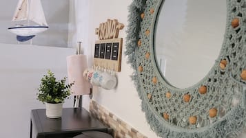 Singola Standard | Cucina privata | Frigorifero, microonde, macchina per tè/caffè, tostapane