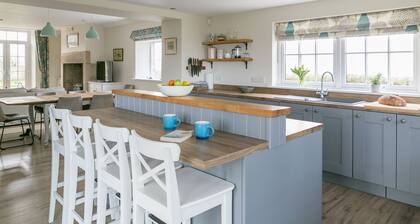 Luxury 3 bedroom rural retreat with spectacular views across Northumberland