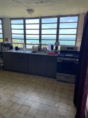 Microondas, horno y parrilla de estufa 