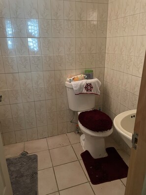 Towels, toilet paper